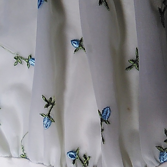 Vintage nightgown - Picture 12 of 16